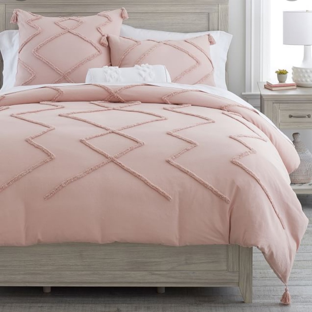 Pottery Barn Teen Ashlyn Tufted Organic Queen Duvet Cover & Shams-Powdered Blush